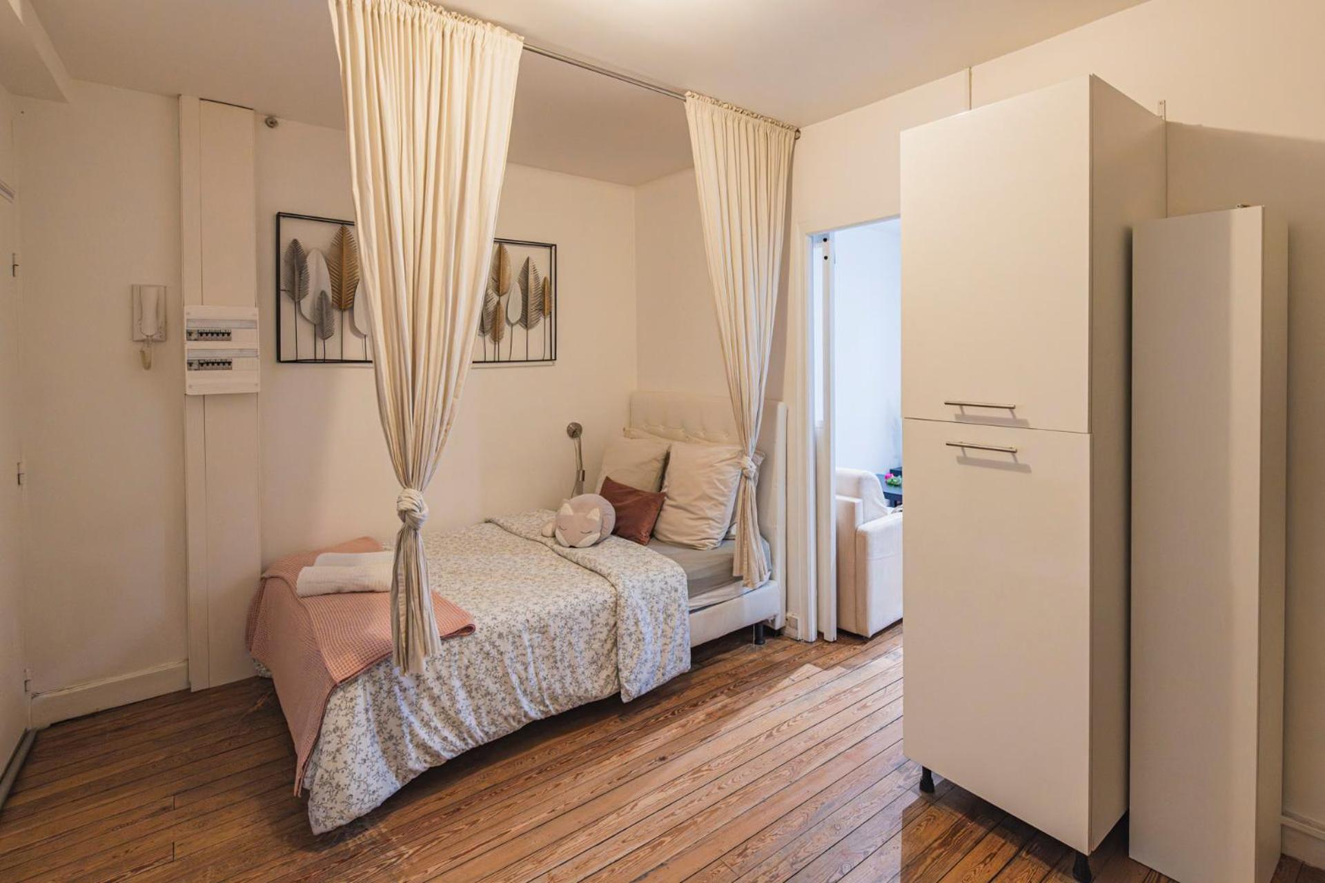 Appartement Cosy Proche Cathedrale Reims Exterior foto